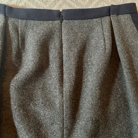Jcrew wool pencil skirt size 2 - Picture 3 of 6